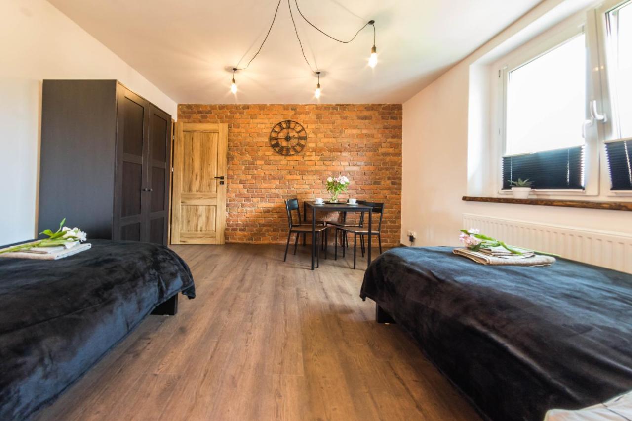 Apartament Wita Stwosza Jelenia Góra Exterior foto